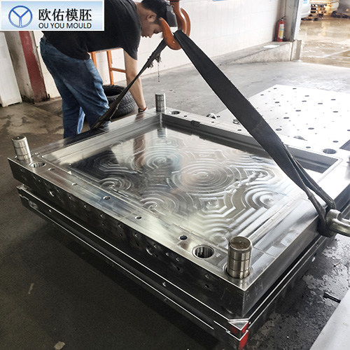 大型?？蚰Ｅ?/></a></div>
        <p class=
